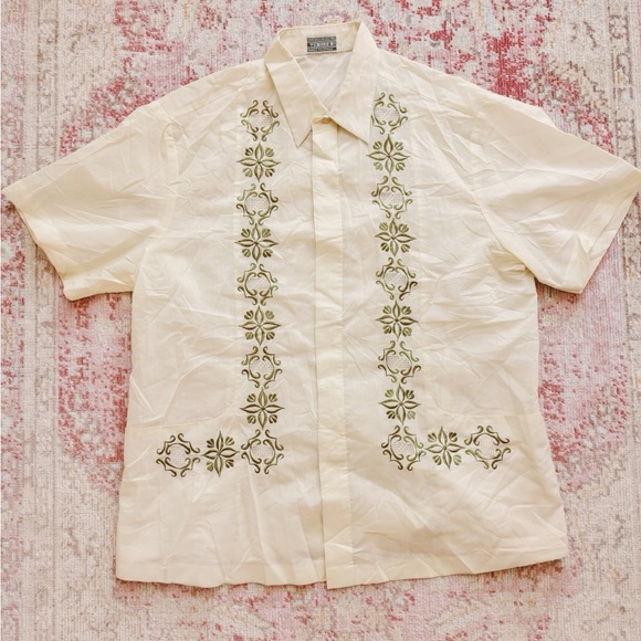 Vintage Other - Men's Vintage 1970s Cream Embroidered Shirt